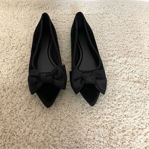 Old Navy Black Velvet Bow Loafers